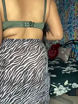 Snapshot of Hot_royalbhabhi chatting on 12-27-24, 10:01 Hot royalbhabhi online show from 12-27-24, 10:01