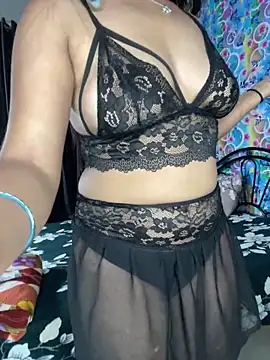 Snapshot of Hot_royalbhabhi chatting on 01-08-25, 04:44 Hot royalbhabhi online show from 01-08-25, 04:44