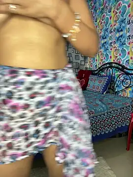 Snapshot of Hot_royalbhabhi chatting on 01-27-25, 02:35 Hot royalbhabhi online show from 01-27-25, 02:35
