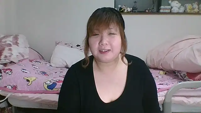 Snapshot of SAKU-RA-chan chatting on 03-01-25, 11:28 SAKU-RA-chan online show from 03-01-25, 11:28