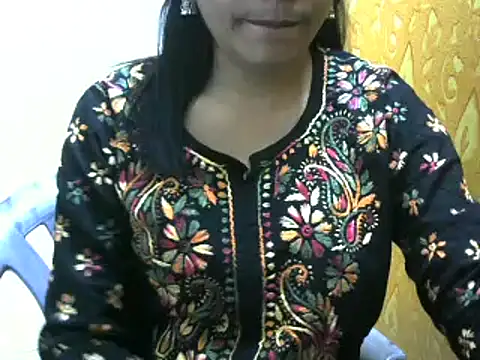 Snapshot of l_l_ish chatting on 02-25-25, 05:30 l l ish online show from 02-25-25, 05:30
