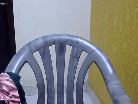 Snapshot of l_l_ish chatting on 02-27-25, 10:04 l l ish online show from 02-27-25, 10:04
