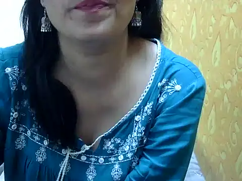 Snapshot of l_l_ish chatting on 03-01-25, 07:30 l l ish online show from 03-01-25, 07:30