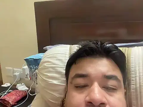 coolboy6566 online show from 02-01-26, 07:12