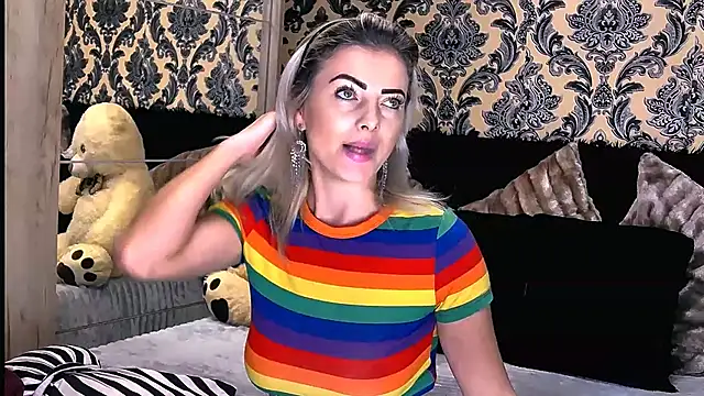 Snapshot of Aly_girl1 chatting on 01-11-25, 09:26 Aly girl1 online show from 01-11-25, 09:26