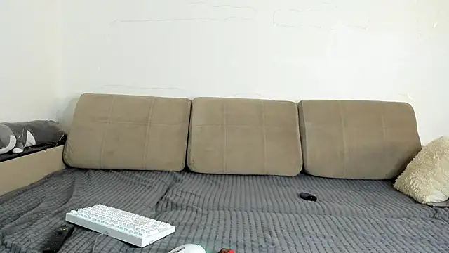 Ian Connery online show from 01-03-25, 03:55