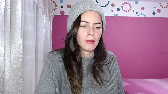 Snapshot of Hanny_24 chatting on 05-25-26, 08:53 Hanny 24 online show from 05-25-26, 08:53