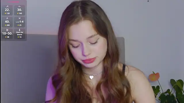 Lisa Moones online show from 12-23-24, 04:06