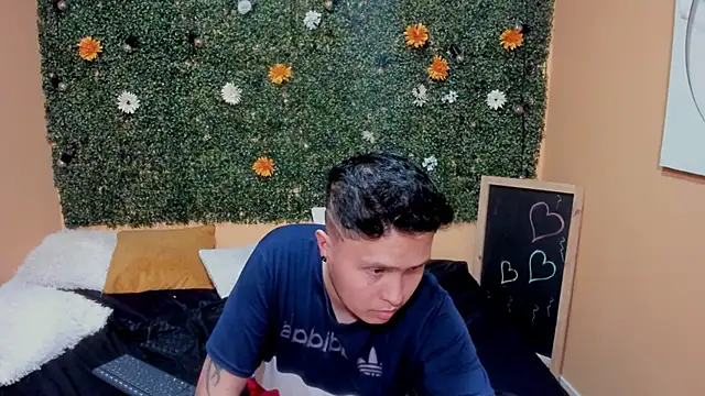 Lia Jefferson online show from 12-22-24, 11:54