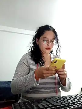 Snapshot of babyluna939 chatting on 05-01-26, 11:42 babyluna939 online show from 05-01-26, 11:42