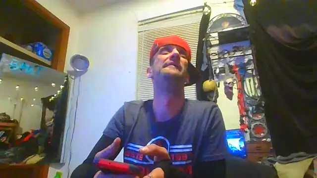 Snapshot of slinginbigD chatting on 12-27-24, 11:17 slinginbigD online show from 12-27-24, 11:17