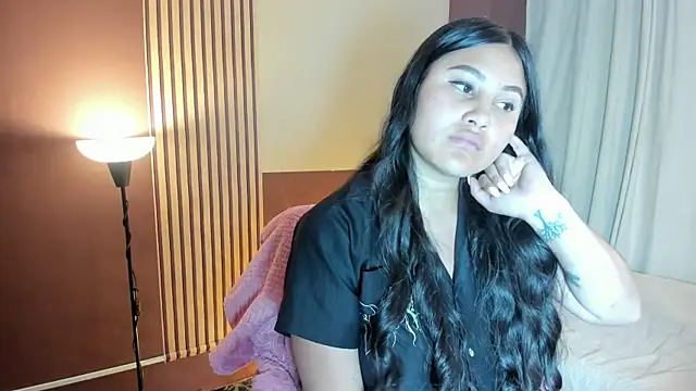 Little Ivy online show from 03-20-26, 08:03