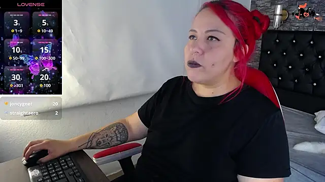 Bruja  Scarlata online show from 02-03-25, 02:02