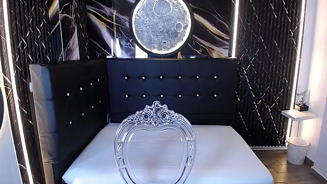 Bruja  Scarlata online show from 10-27-25, 10:08