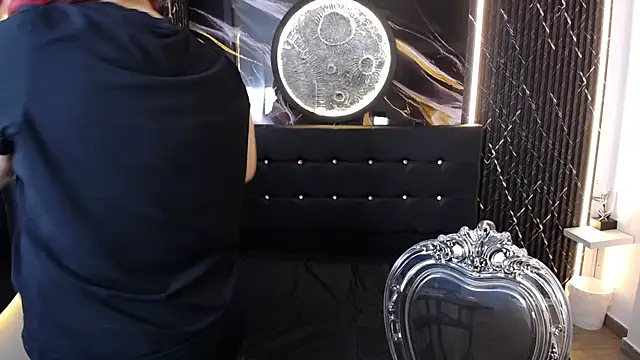 Bruja  Scarlata online show from 11-07-25, 09:53