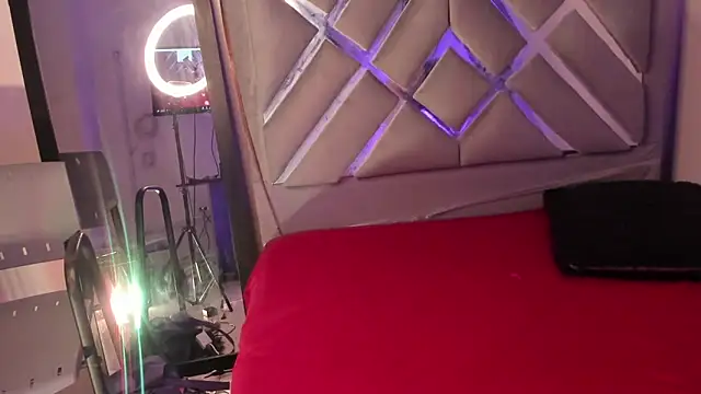 Monica lopez online show from 03-08-25, 02:12