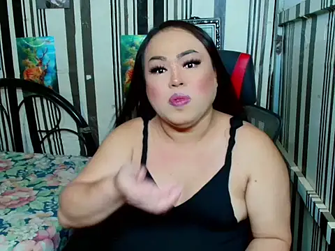 Snapshot of Reginex chatting on 06-23-26, 04:32 Reginex online show from 06-23-26, 04:32
