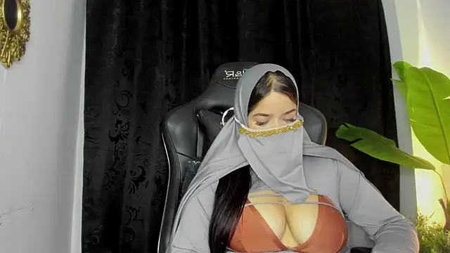 Snapshot of janna_isa chatting on 06-10-26, 11:13 janna isa online show from 06-10-26, 11:13
