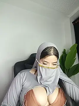 Snapshot of janna_isa chatting on 07-23-26, 01:58 janna isa online show from 07-23-26, 01:58