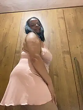 Snapshot of lomagata chatting on 11-29-25, 02:58 lomagata online show from 11-29-25, 02:58