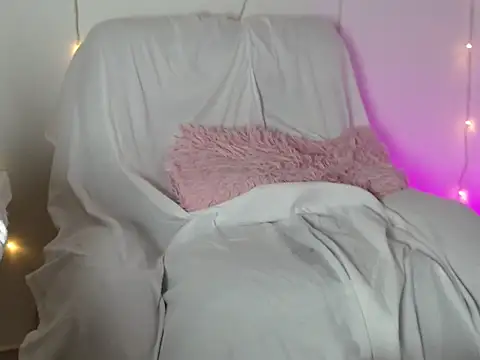 Snapshot of teffi_smith25 chatting on 11-08-25, 01:22 teffi smith25 online show from 11-08-25, 01:22