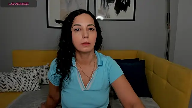 Snapshot of Linda_Insatiable chatting on 03-09-25, 01:25 Linda Insatiable online show from 03-09-25, 01:25