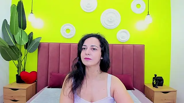 Linda Insatiable online show from 05-15-26, 01:34