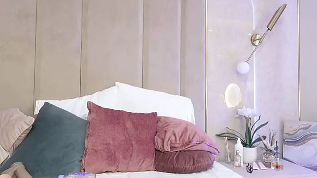 Denise Taylor online show from 01-01-25, 06:16