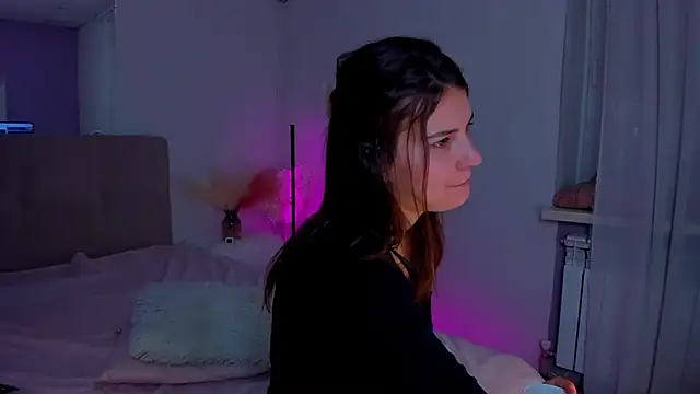 Laura Leee online show from 03-18-25, 09:31