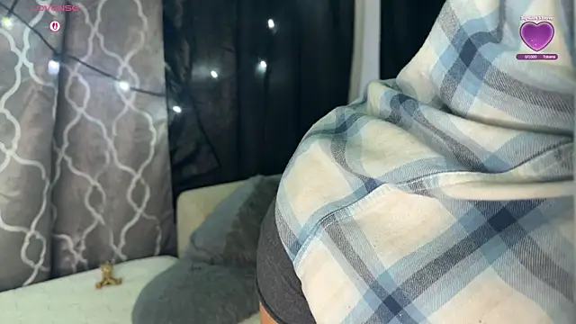 VeronicaRonnieTaylor online show from 10-11-25, 09:13