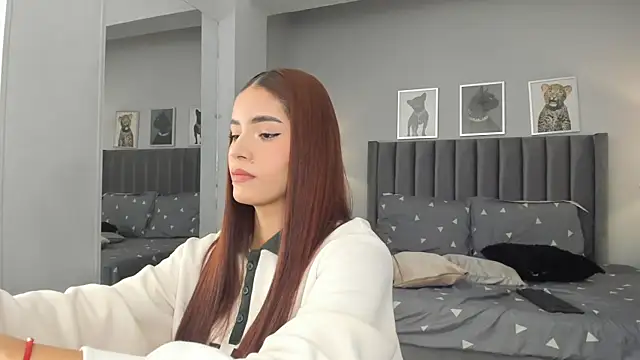 Madie  collins online show from 10-17-25, 11:57