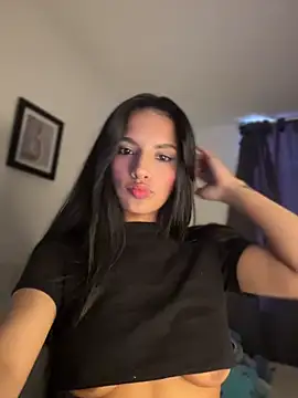 Snapshot of Dulceeany chatting on 05-28-26, 08:28 Dulceeany online show from 05-28-26, 08:28