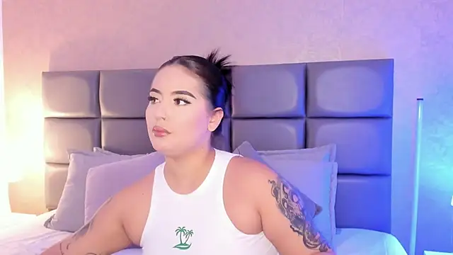 SpicySugar  online show from 02-08-26, 06:11