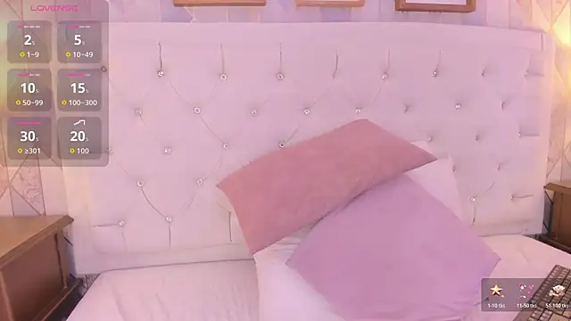Snapshot of martina_rivera_ chatting on 07-13-26, 11:57 martina rivera online show from 07-13-26, 11:57