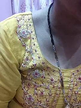 Urmila bhabhii online show from 02-18-25, 04:16