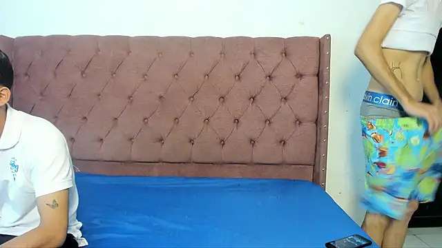 Snapshot of jony_honey chatting on 11-28-25, 01:03 jony honey online show from 11-28-25, 01:03