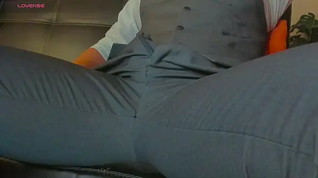 Snapshot of MrLonely02 chatting on 01-09-25, 03:47 MrLonely02 online show from 01-09-25, 03:47