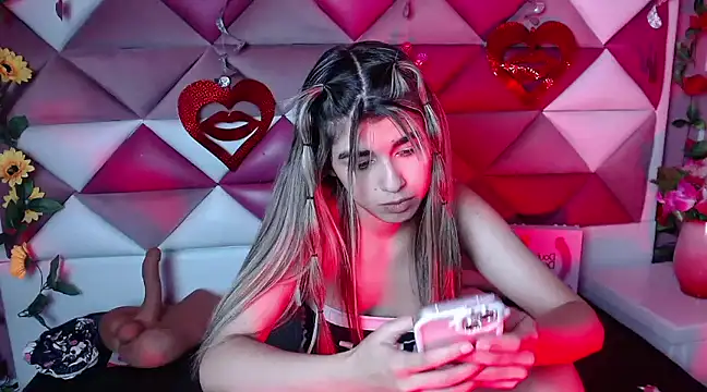 NahomiConnor  online show from 03-22-25, 04:37