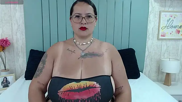 Snapshot of KarllaWalker chatting on 02-03-25, 12:47 KarllaWalker online show from 02-03-25, 12:47