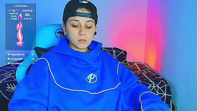 Snapshot of aron_wi chatting on 02-03-25, 12:15 aron wi online show from 02-03-25, 12:15