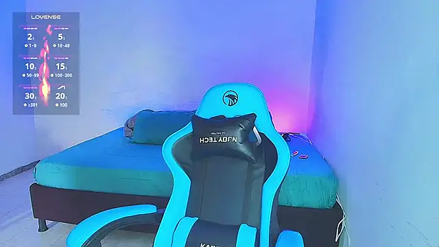 Snapshot of aron_wi chatting on 02-11-25, 06:11 aron wi online show from 02-11-25, 06:11