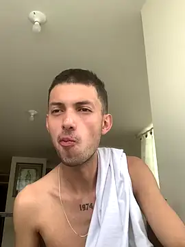 Snapshot of Dylan_west chatting on 10-24-25, 02:46 Dylan west online show from 10-24-25, 02:46