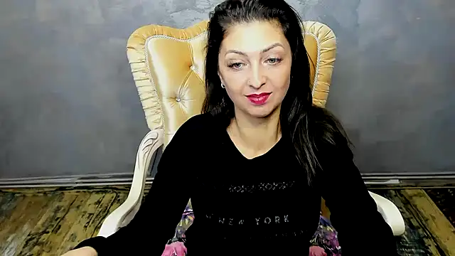 DivinSandra online show from 12-29-24, 06:45