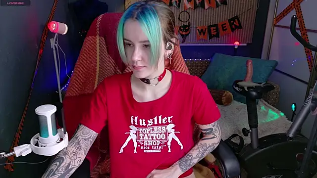 Snapshot of Cumpotik_Eve chatting on 12-01-25, 02:16 Cumpotik Eve online show from 12-01-25, 02:16