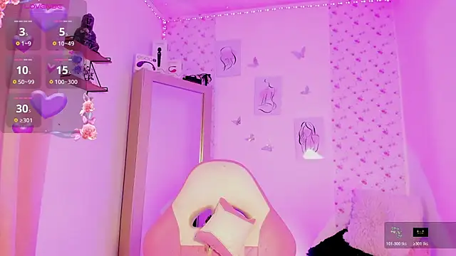 Snapshot of LaurinMonroe chatting on 02-28-26, 01:06 LaurinMonroe online show from 02-28-26, 01:06