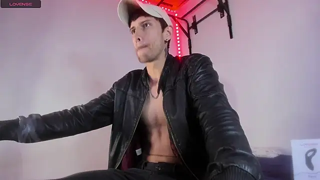 Snapshot of ImVen980 chatting on 01-24-25, 07:39 ImVen980 online show from 01-24-25, 07:39