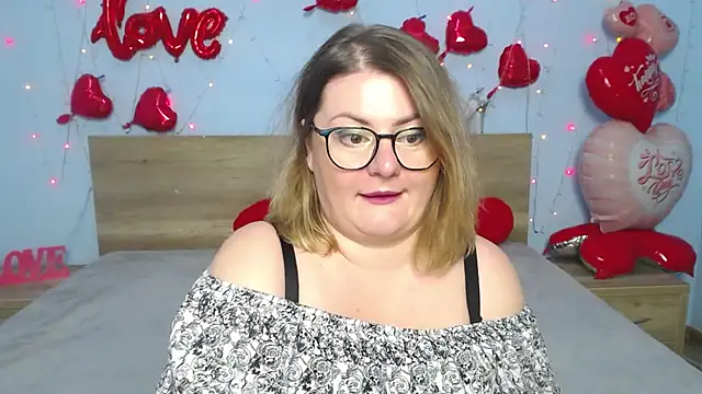 ZannaDreil online show from 02-19-25, 10:20