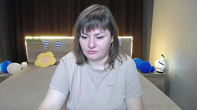 ZannaDreil online show from 09-28-25, 06:24