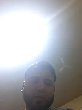 Snapshot of SINUECASTILLO chatting on 02-12-26, 11:27 SINUECASTILLO online show from 02-12-26, 11:27