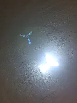 Snapshot of SINUECASTILLO chatting on 02-28-26, 11:11 SINUECASTILLO online show from 02-28-26, 11:11